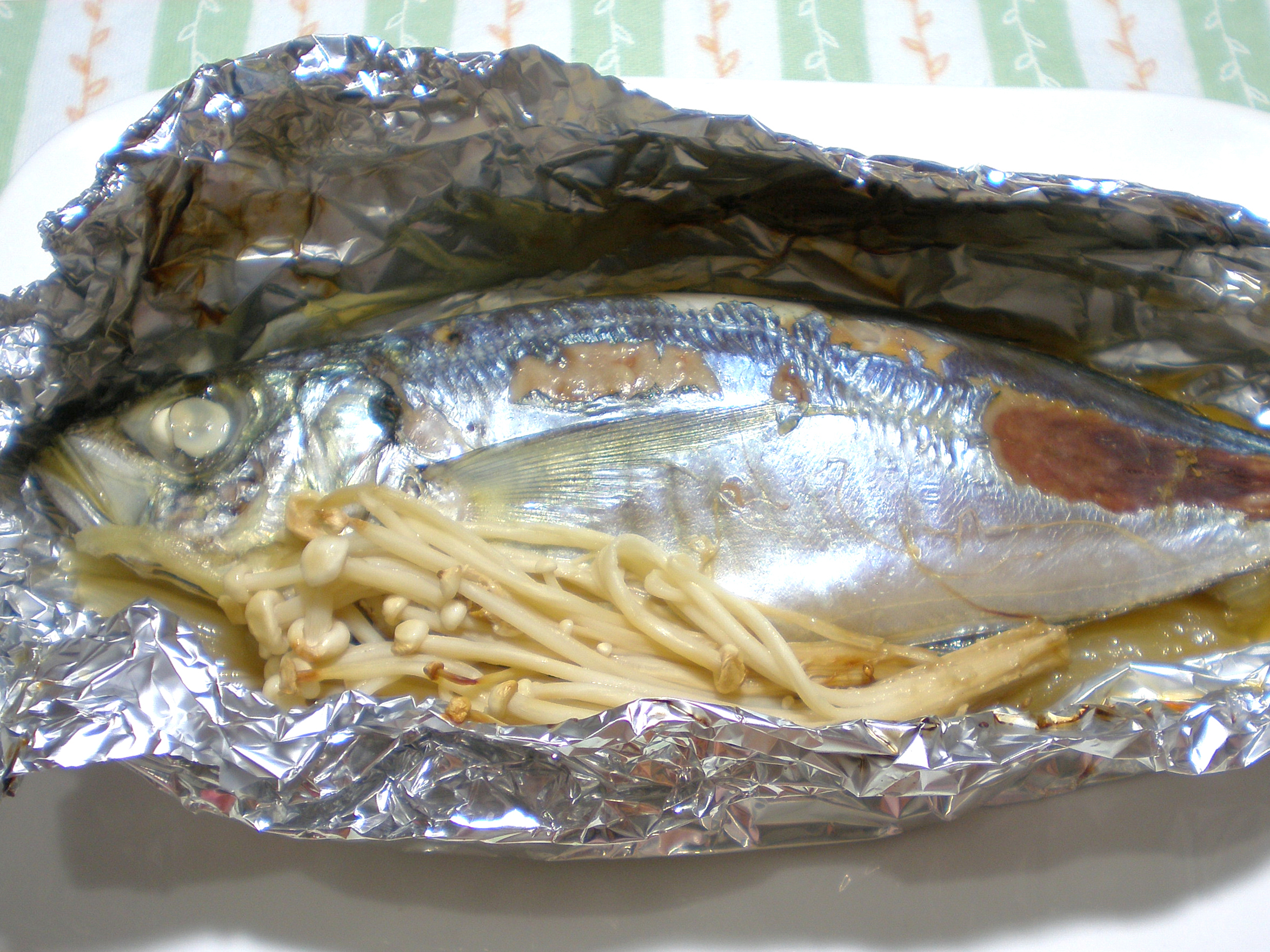 アジのホイル焼き 海水100 天日と平釜 日本の伝統海塩 海の精 うみのせい