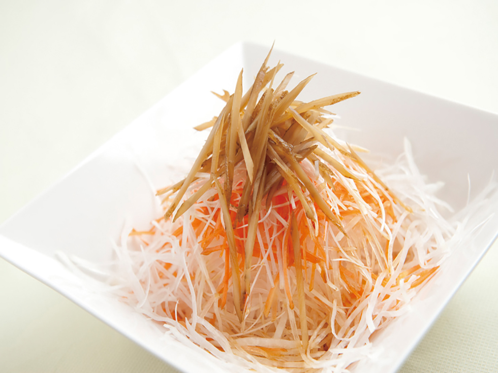 千切り根菜のサラダ